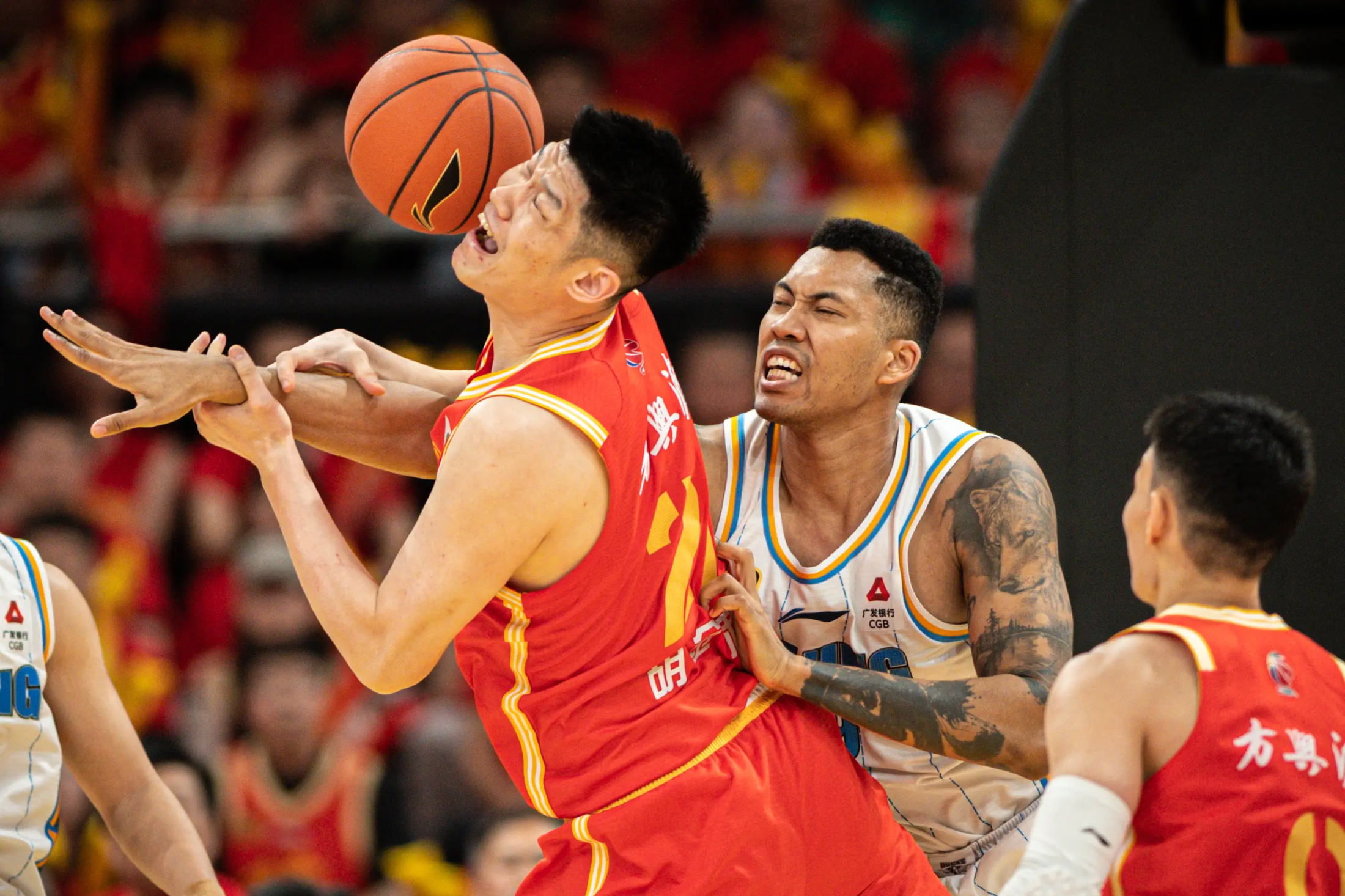 九游-关于集结日CBA季后赛传出新动向;里昂止住颓势;管理层表态:态度坚定;心理建设被强调的信息-九游